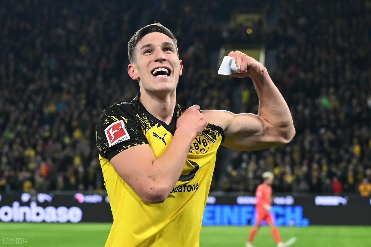 雷速体育比分官网-德甲最新积分战报 多特大胜差拜仁8分 斯图加特4轮不败冲进前3